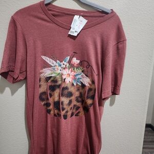 Graphic Tee with Floral and Leopard Print